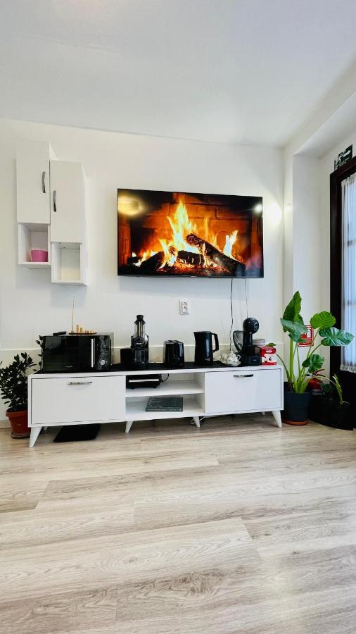 Leto House Appartement Târgu Jiu Buitenkant foto