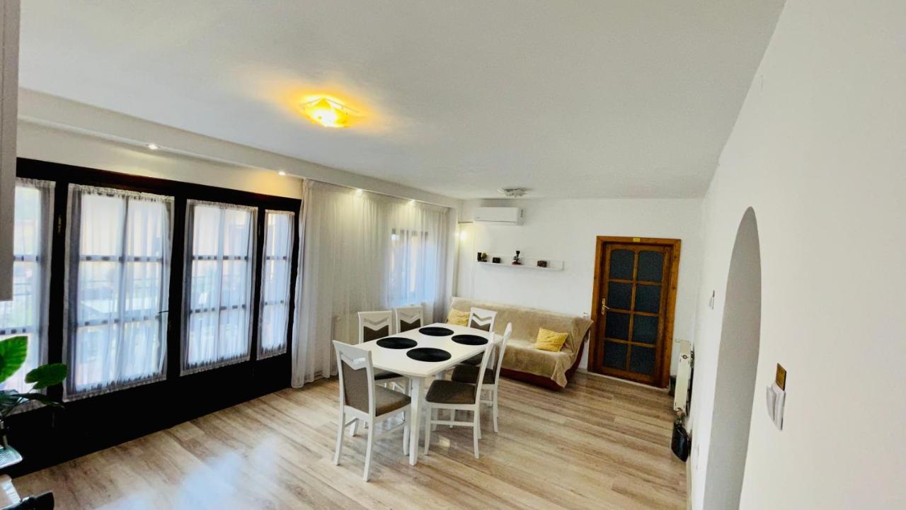 Leto House Appartement Târgu Jiu Buitenkant foto
